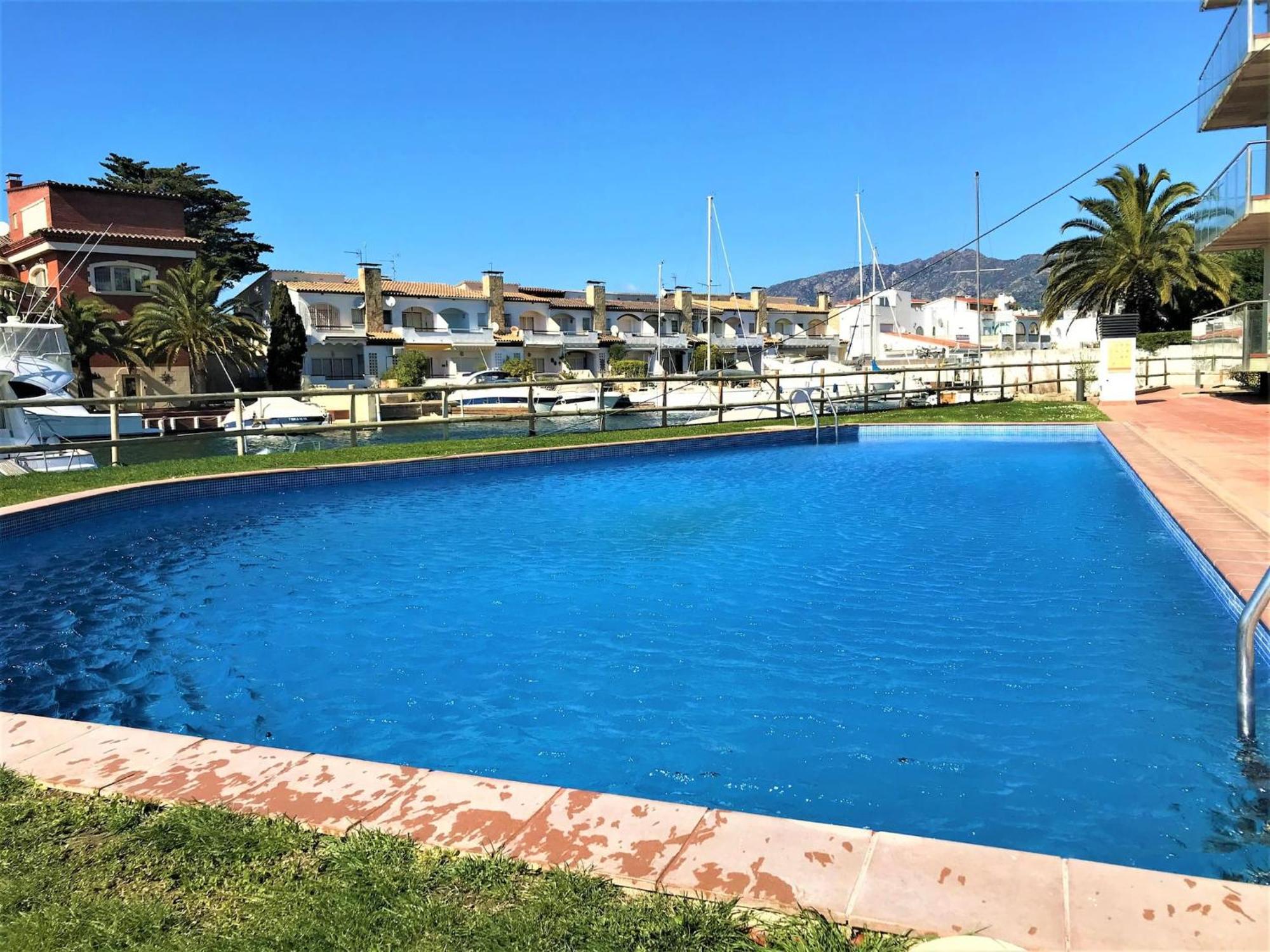 Apartamento En Roses Con Vistas Al Canal Y Piscina Av-52 Dış mekan fotoğraf
