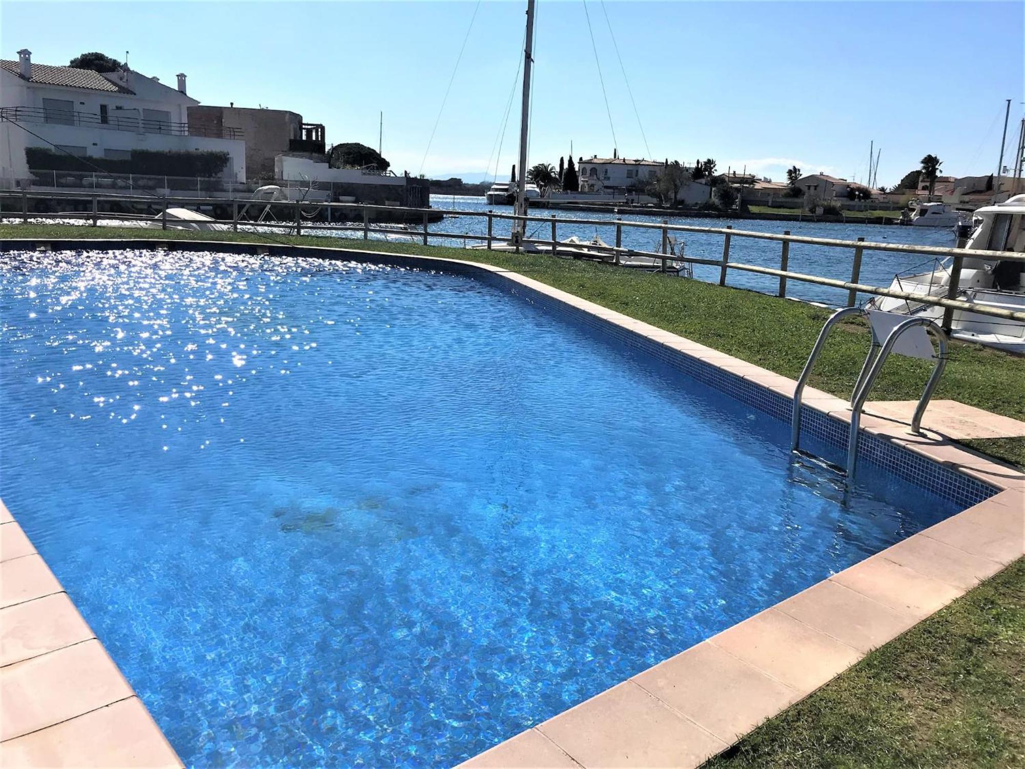 Apartamento En Roses Con Vistas Al Canal Y Piscina Av-52 Dış mekan fotoğraf